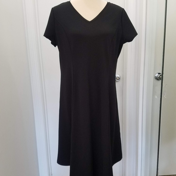 H by Halston Crepe Knit Midi Dress - Picture 4 of 8